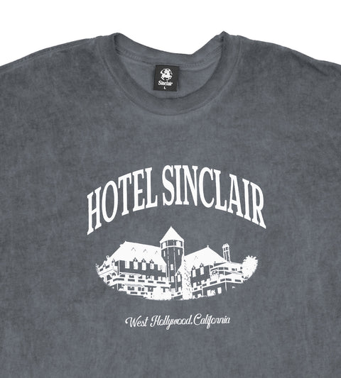 Chateau Tee
